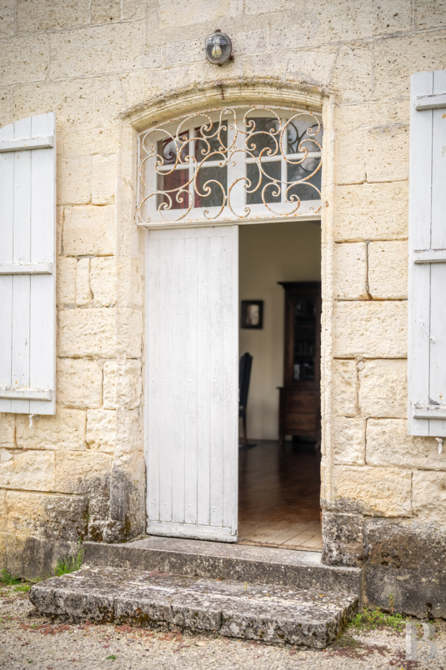 A 17th and 18th century Périgord manor house and its formal garden between Angoulême and Périgueux in the Dordogne - photo  n°22