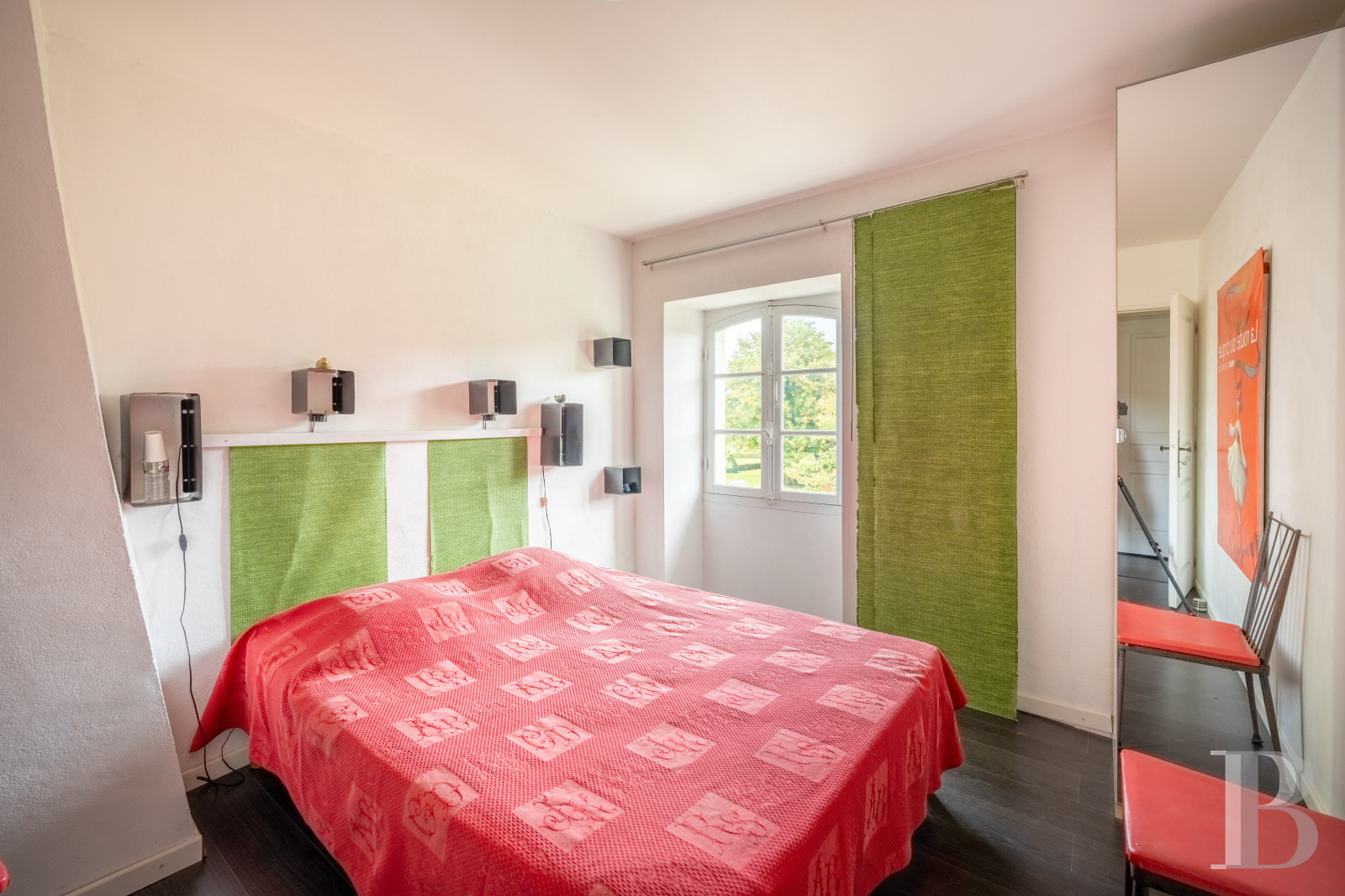 A 17th and 18th century Périgord manor house and its formal garden between Angoulême and Périgueux in the Dordogne - photo  n°29