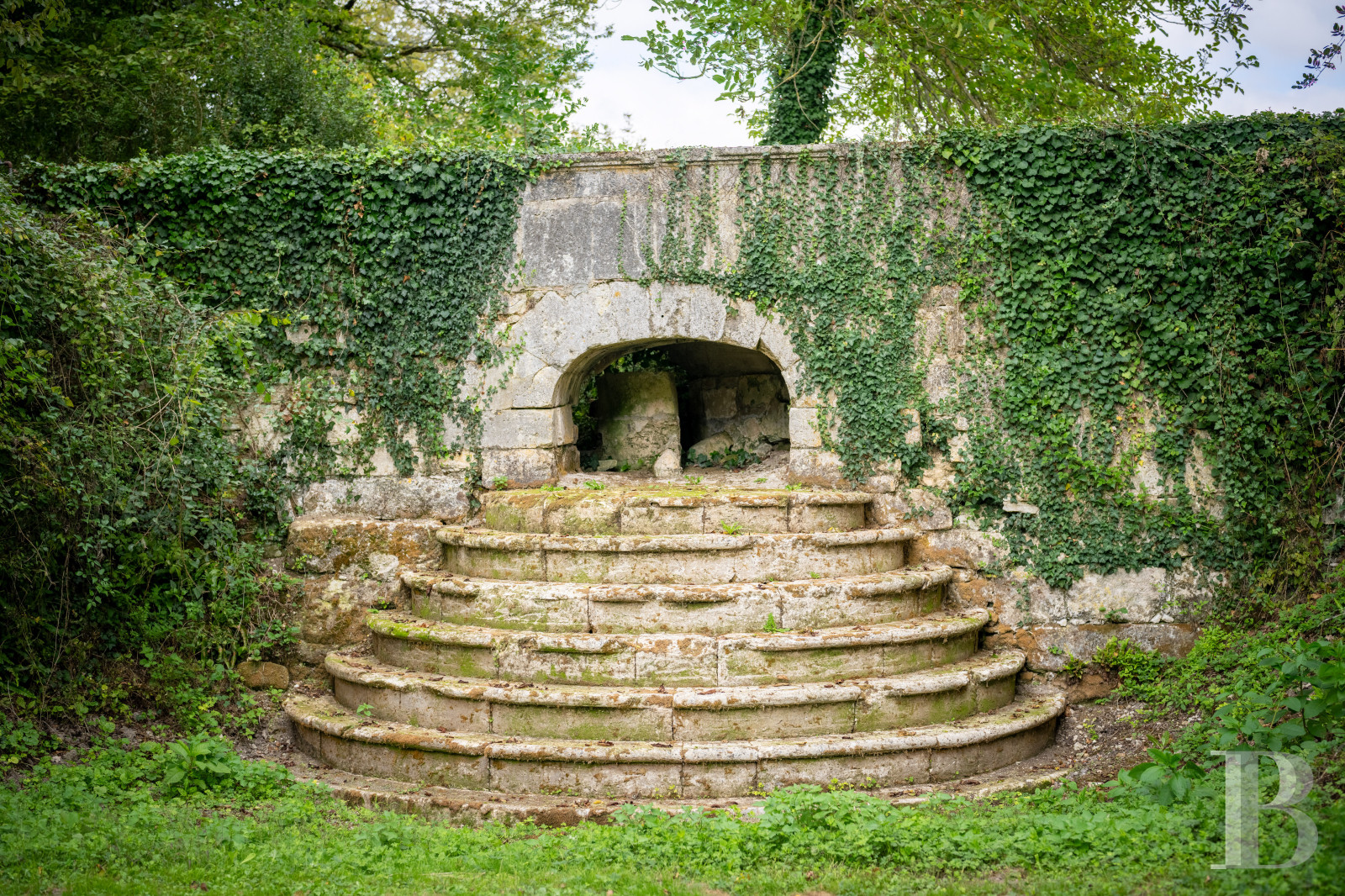 A 17th and 18th century Périgord manor house and its formal garden between Angoulême and Périgueux in the Dordogne - photo  n°37