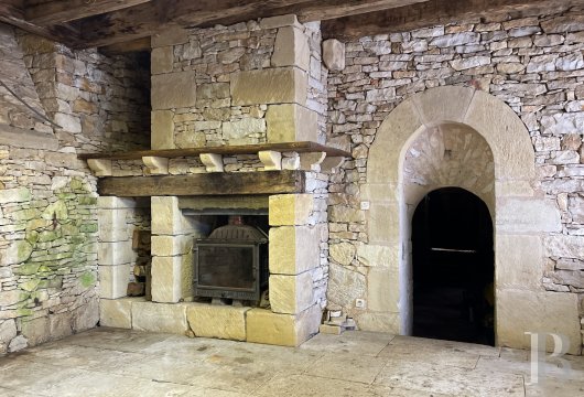 character properties France aquitaine   - 9