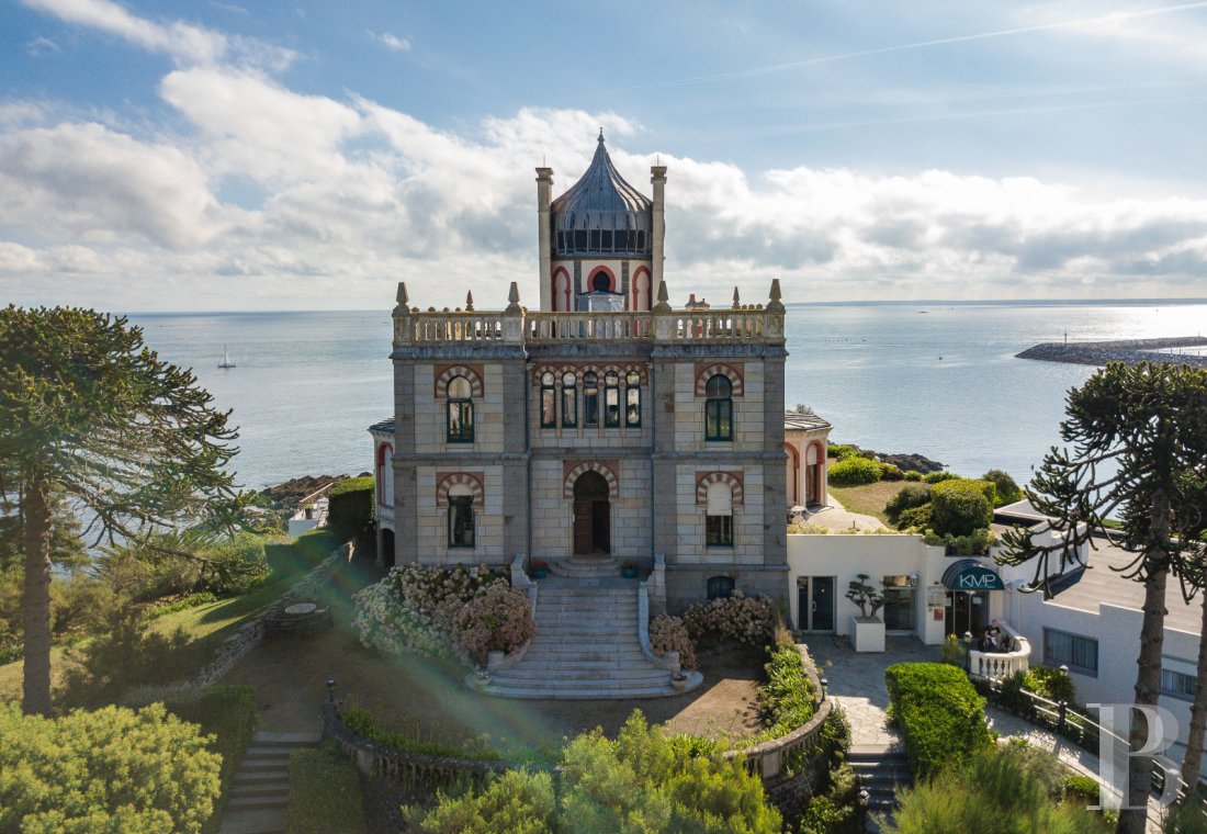 chateaux a vendre bretagne   - 1