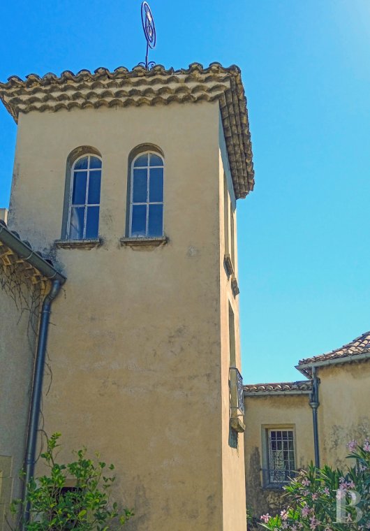 character properties France provence cote dazur   - 3
