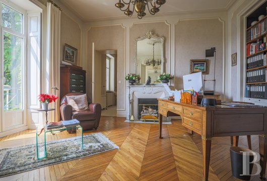 mansion houses for sale France pays de loire   - 13