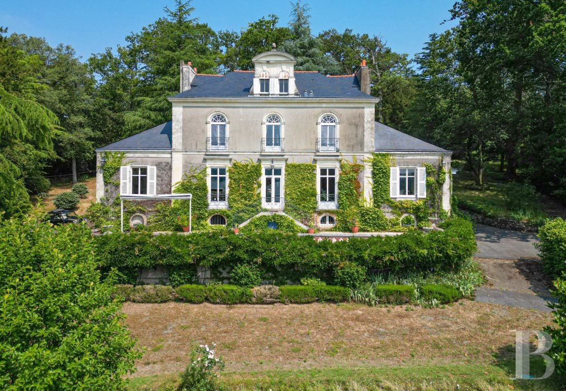 mansion houses for sale France pays de loire   - 1