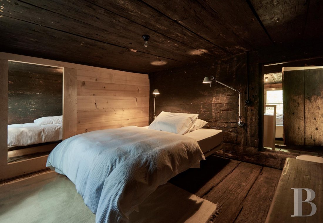 Au centre de la Suisse, à l’est de Lucerne, un chalet du 13e siècle réhabilité dans les règles de l’art - photo  n°10