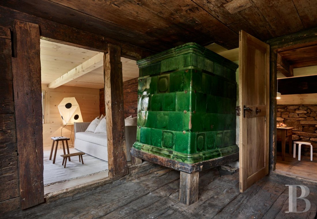 Au centre de la Suisse, à l’est de Lucerne, un chalet du 13e siècle réhabilité dans les règles de l’art - photo  n°6