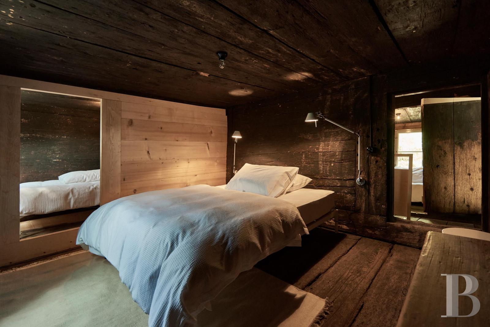 Au centre de la Suisse, à l’est de Lucerne, un chalet du 13e siècle réhabilité dans les règles de l’art - photo  n°10