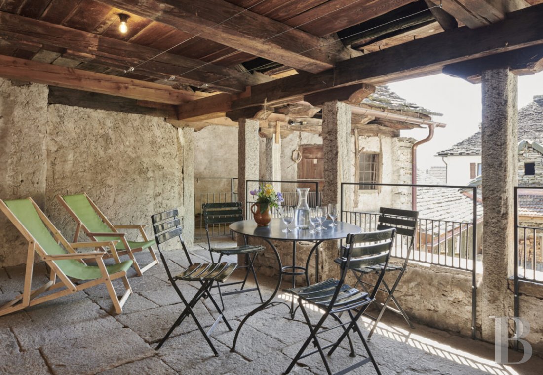 Dans le sud de la Suisse, non loin du lac Majeur, une maison du 18e siècle dans le cœur historique du village de Moghegno - photo  n°10