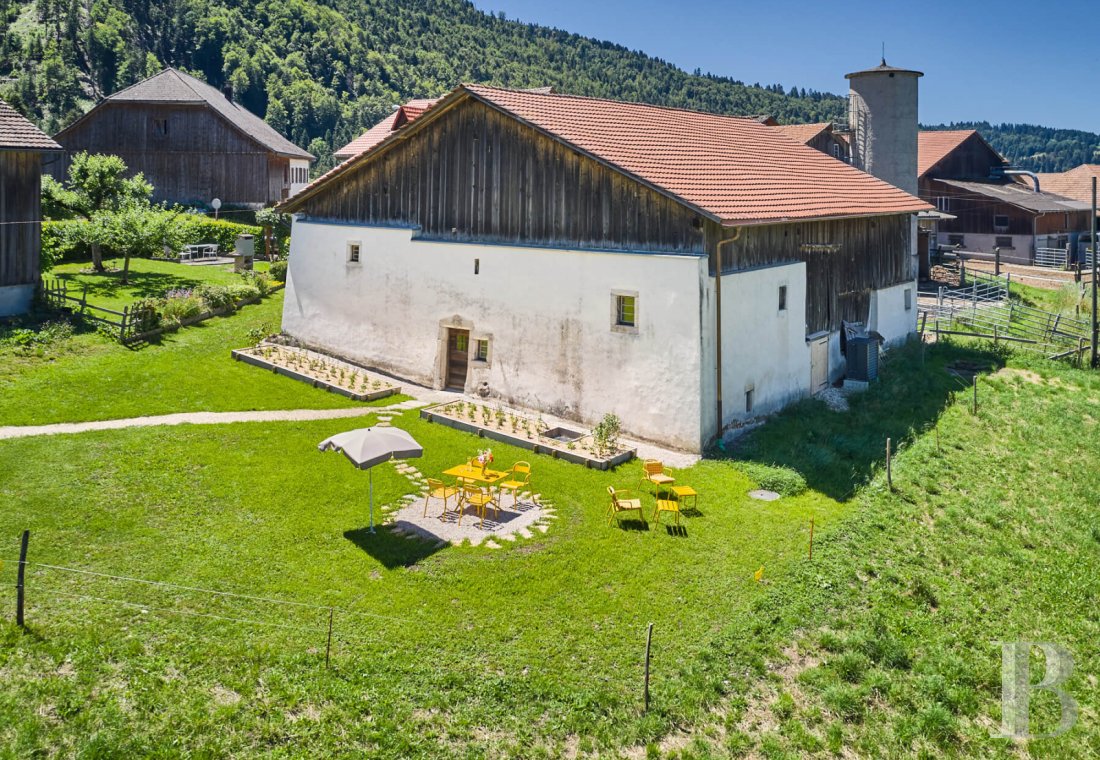 A 17th century chalet saved from abandon in Souboz, in the Canton of Jura - photo  n°18