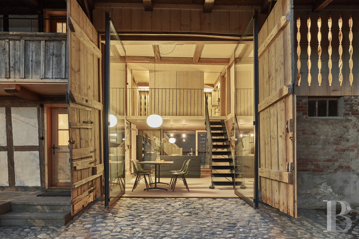 À Vinelz, dans le canton de Berne, une ancienne maison paysanne du 19e siècle - photo  n°15