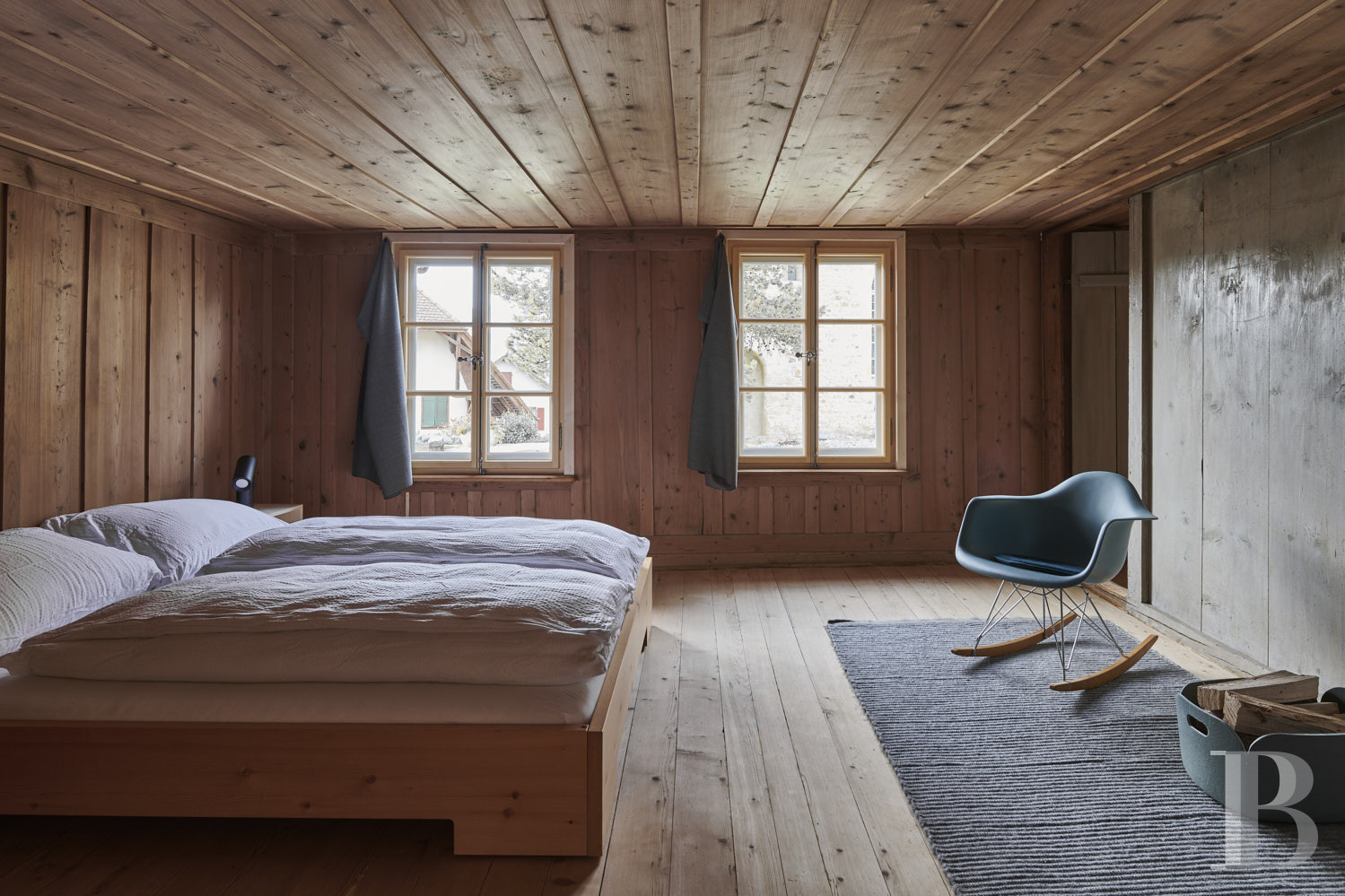 À Vinelz, dans le canton de Berne, une ancienne maison paysanne du 19e siècle - photo  n°11