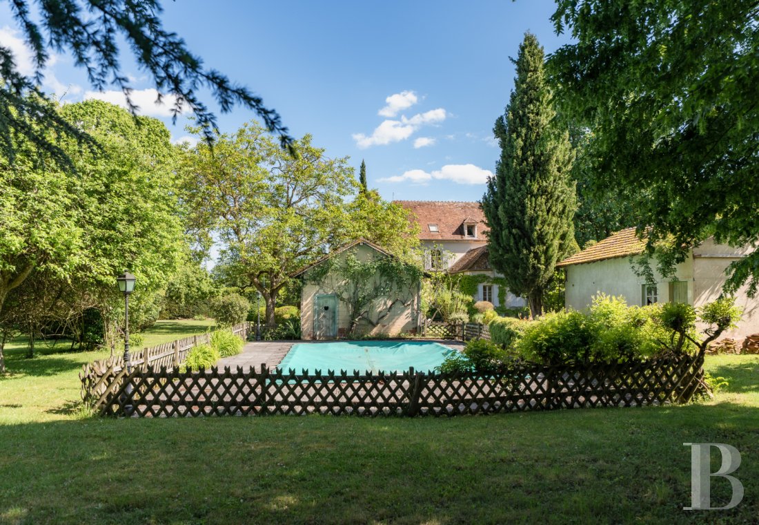 character properties France center val de loire   - 14