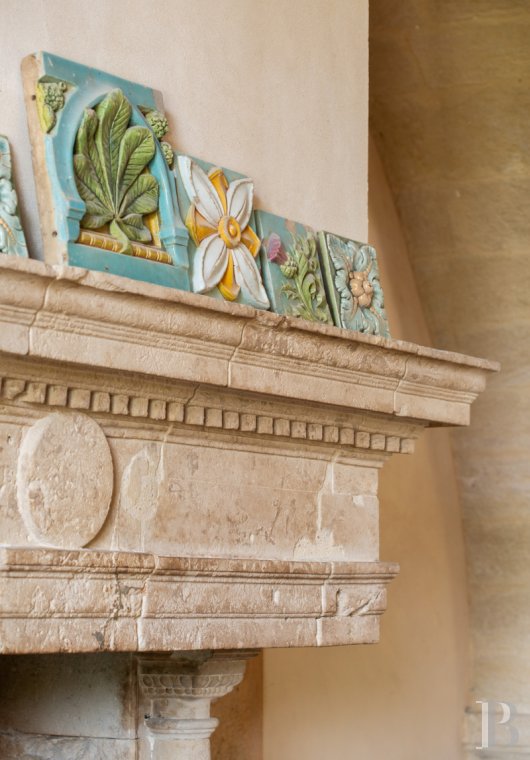 Dans le Gard, au nord de Nîmes, un ancien prieuré du 12e siècle dominant le Gardon - photo  n°7