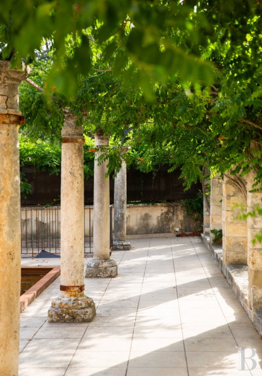 Dans le Gard, au nord de Nîmes, un ancien prieuré du 12e siècle dominant le Gardon - photo  n°6