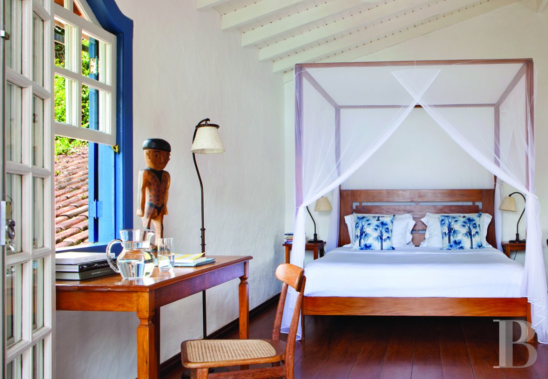 A colonial-inspired house surrounded by nature in Picinguaba, on the Brazilian coast between São Paulo and Rio de Janeiro - photo  n°11