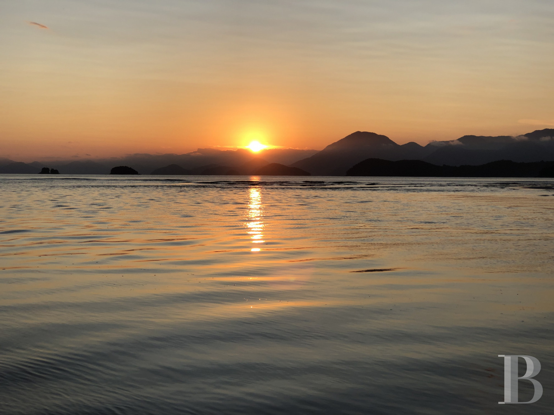 A colonial-inspired house surrounded by nature in Picinguaba, on the Brazilian coast between São Paulo and Rio de Janeiro - photo  n°31