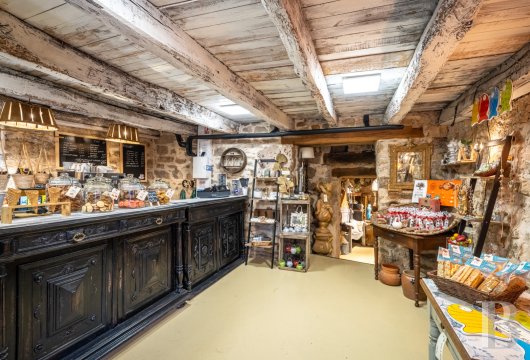 character properties France midi pyrenees   - 19