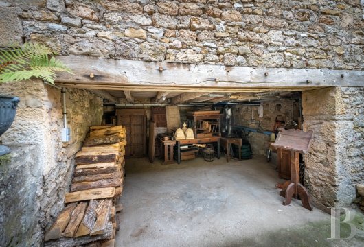 character properties France midi pyrenees   - 5