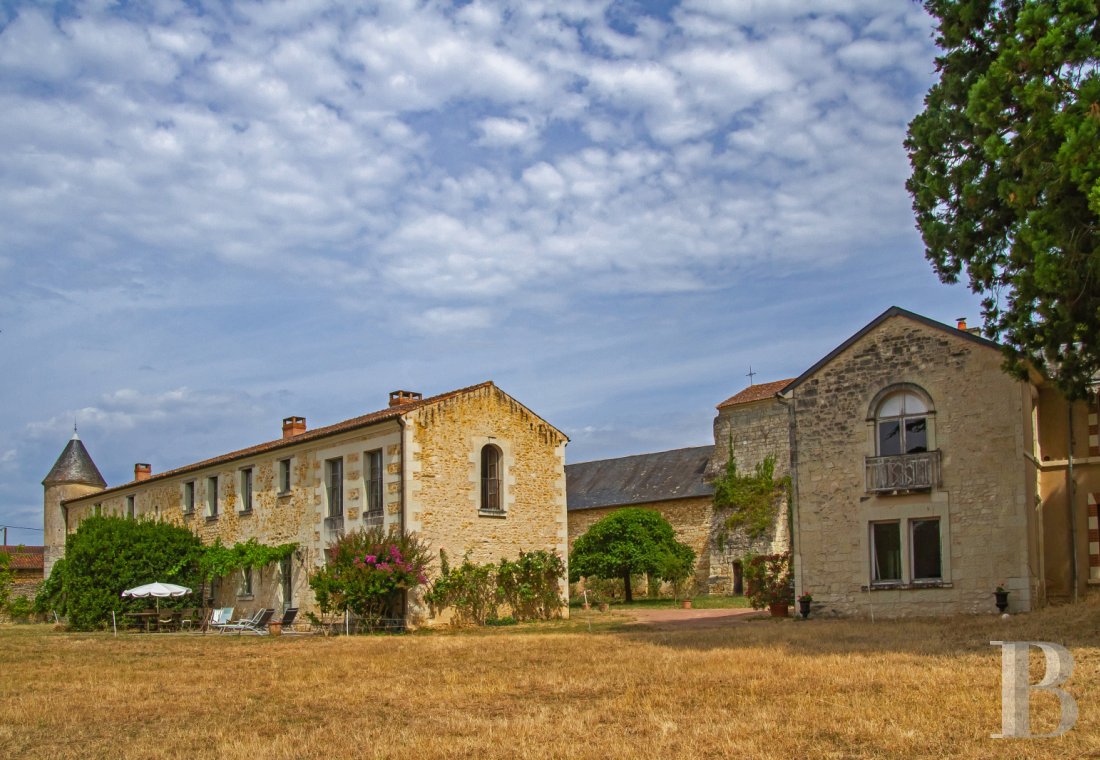 character properties France aquitaine   - 1