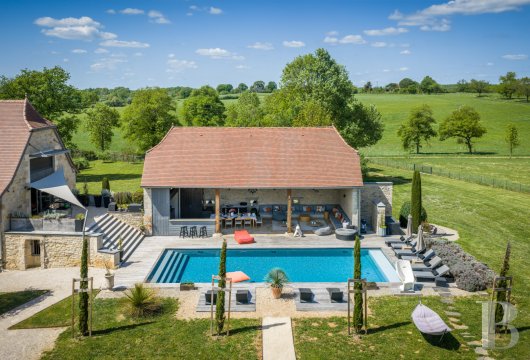 An old farm converted into a holiday hamlet not far from the border with Lot, in Aveyron - photo  n°2