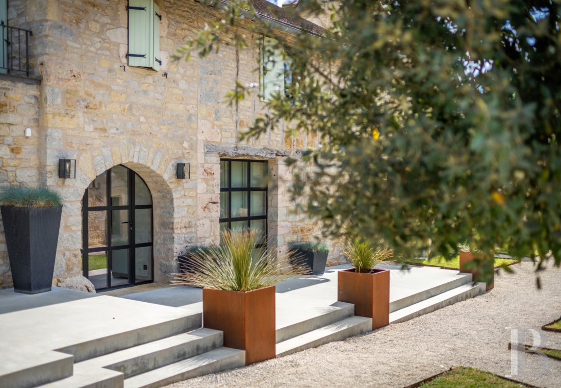 An old farm converted into a holiday hamlet not far from the border with Lot, in Aveyron - photo  n°32
