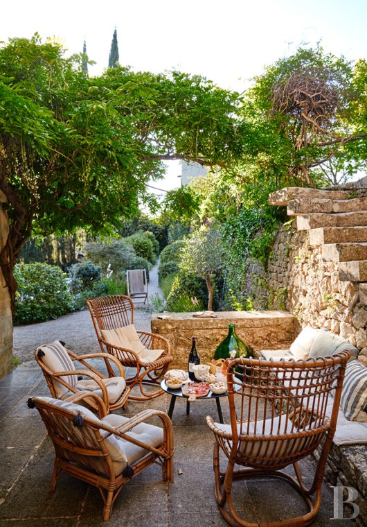 A traditional yet bold village house in the Alpes-de-Haute-Provence, to the south of Forcalquier - photo  n°20