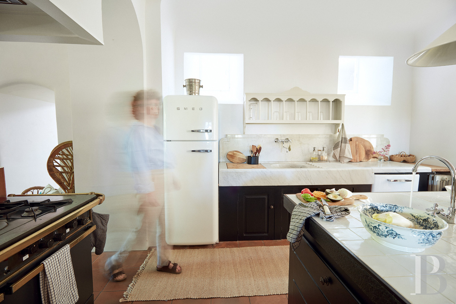 Dans les Alpes-de-Haute-Provence, au sud de Forcalquier, une maison de village traditionnelle et audacieuse - photo  n°19