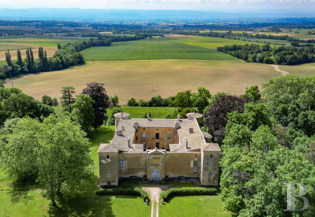 chateaux for sale France rhones alps   - 2