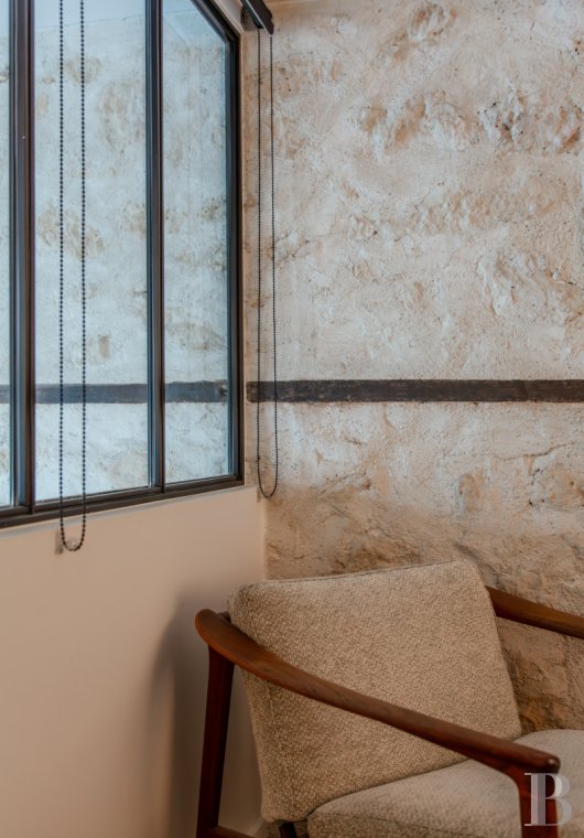 À Paris, dans le quartier du Marais, un appartement rénové dans un immeuble du 17e siècle - photo  n°11