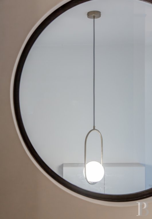 À Paris, dans le quartier du Marais, un appartement rénové dans un immeuble du 17e siècle - photo  n°8