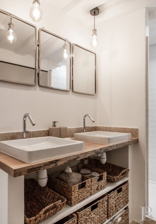 À Paris, dans le quartier du Marais, un appartement rénové dans un immeuble du 17e siècle - photo  n°12