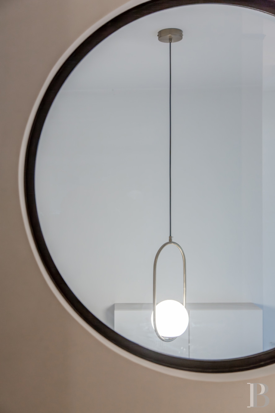 À Paris, dans le quartier du Marais, un appartement rénové dans un immeuble du 17e siècle - photo  n°8