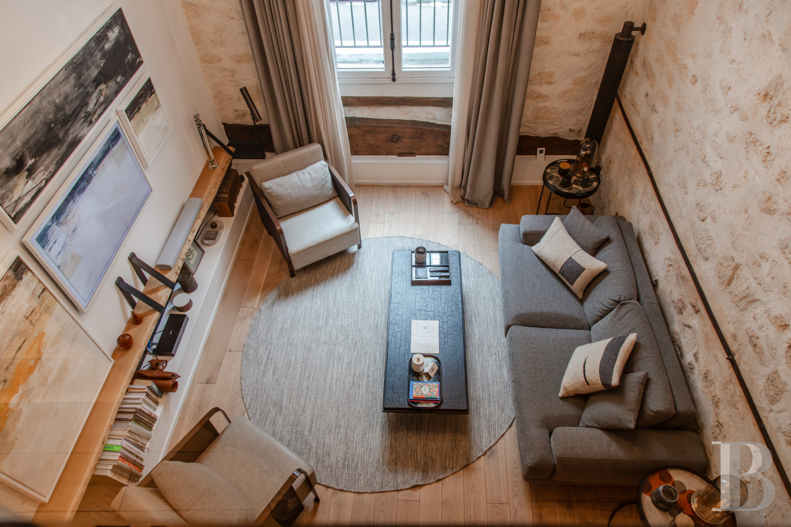 À Paris, dans le quartier du Marais, un appartement rénové dans un immeuble du 17e siècle - photo  n°15