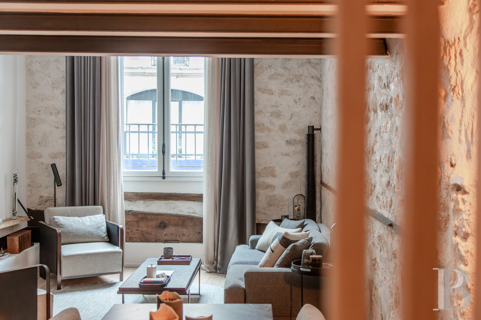 À Paris, dans le quartier du Marais, un appartement rénové dans un immeuble du 17e siècle - photo  n°19