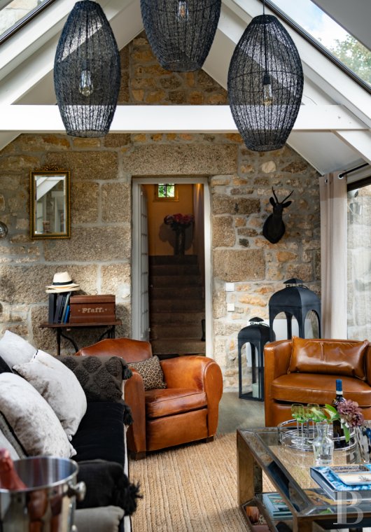 A 17th century manor house with a walled garden, in the heart of the village of Lanildut on the tip of Finistère - photo  n°10