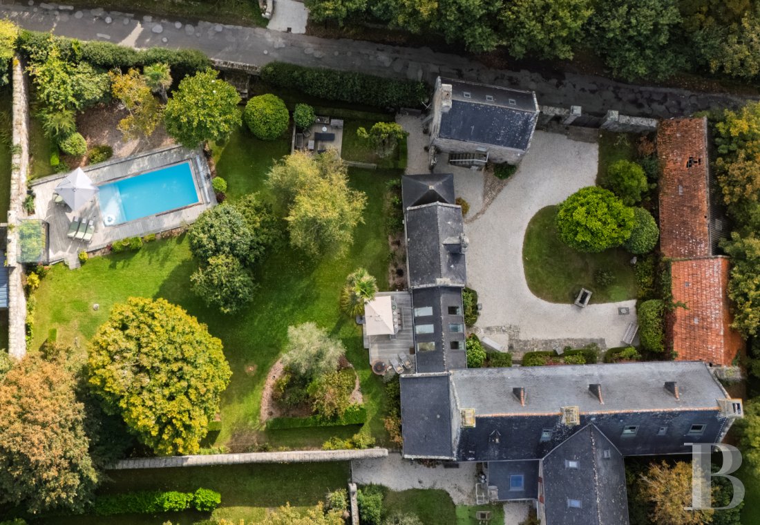 A 17th century manor house with a walled garden, in the heart of the village of Lanildut on the tip of Finistère - photo  n°38