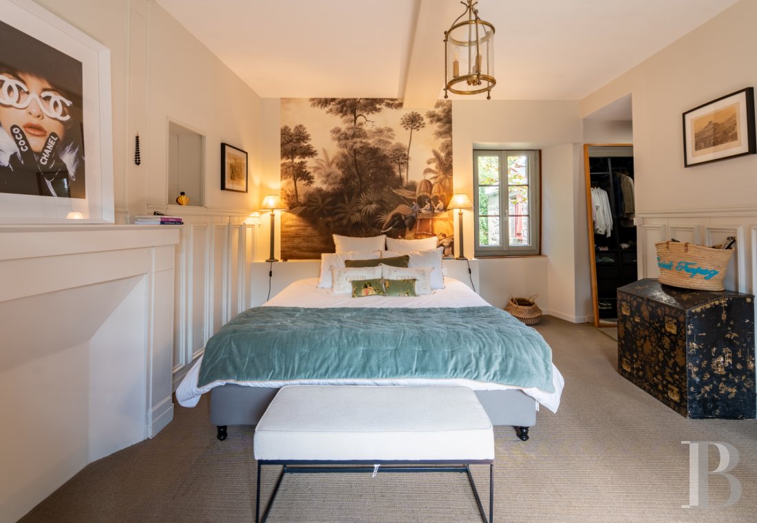 A 17th century manor house with a walled garden, in the heart of the village of Lanildut on the tip of Finistère - photo  n°26