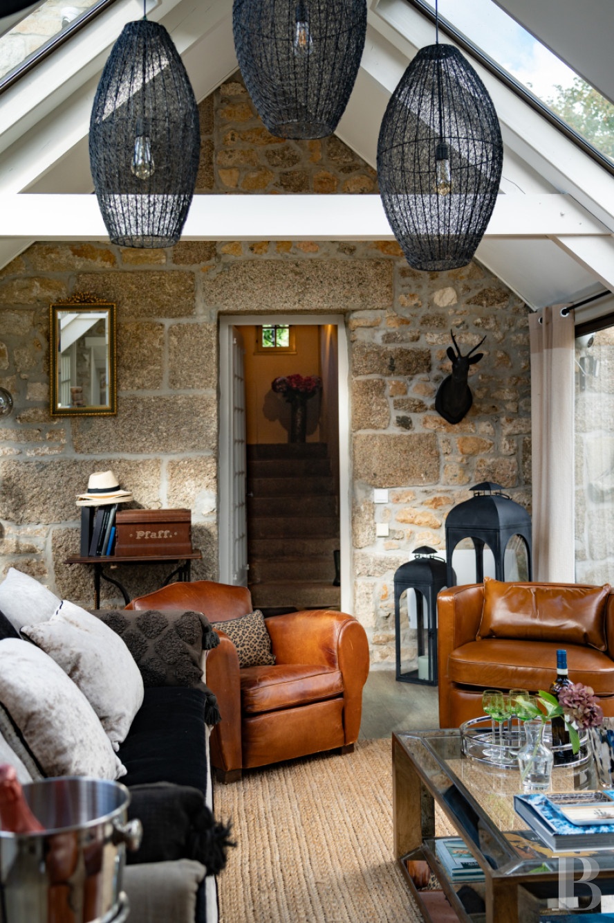 A 17th century manor house with a walled garden, in the heart of the village of Lanildut on the tip of Finistère - photo  n°10