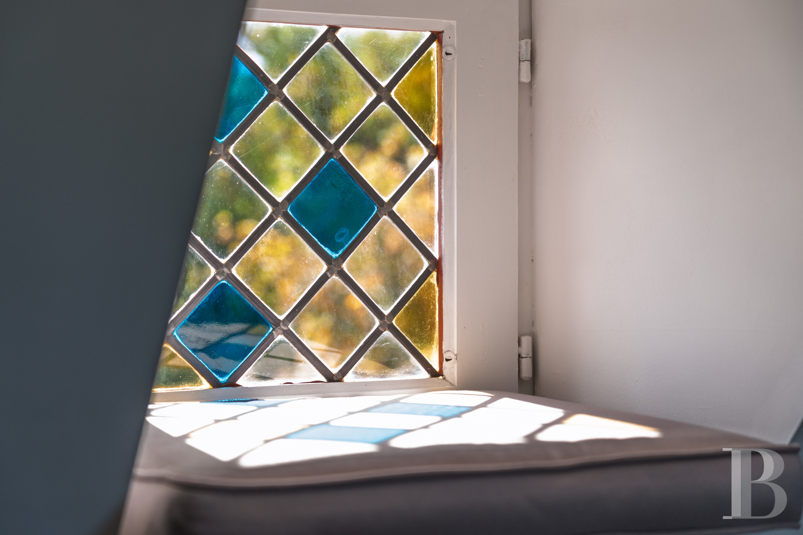 A 17th century manor house with a walled garden, in the heart of the village of Lanildut on the tip of Finistère - photo  n°30