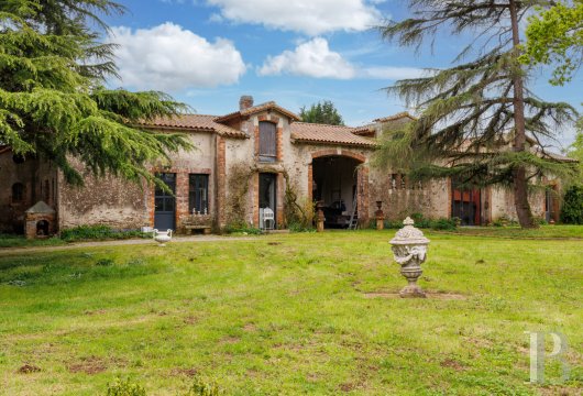 chateaux for sale France pays de loire   - 27