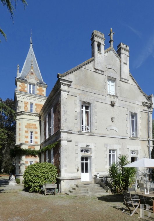chateaux for sale France pays de loire   - 6