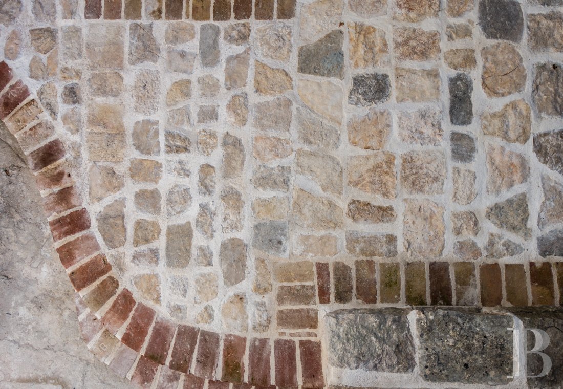 A village house on the banks of a fjord in Novigrad, Croatia - photo  n°20