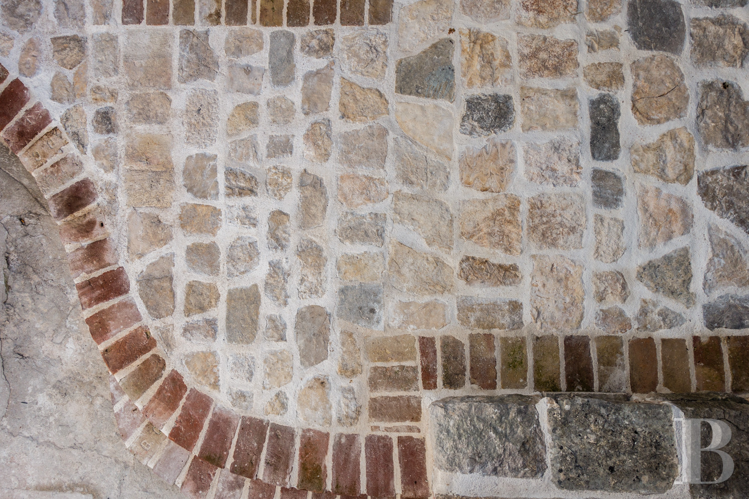 A village house on the banks of a fjord in Novigrad, Croatia - photo  n°20