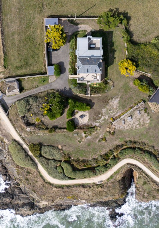 Dans le Finistère, face à l’île de Groix, un ancien fort Vauban réaménagé en vaste maison - photo  n°2