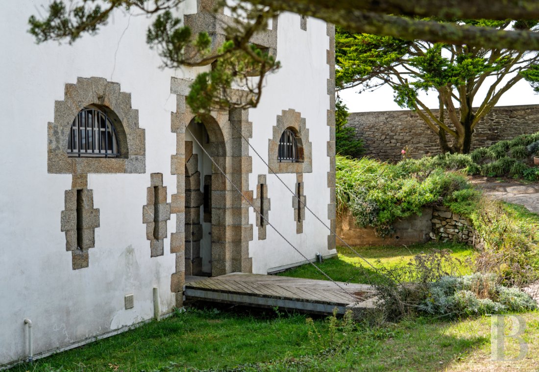 Dans le Finistère, face à l’île de Groix, un ancien fort Vauban réaménagé en vaste maison - photo  n°10