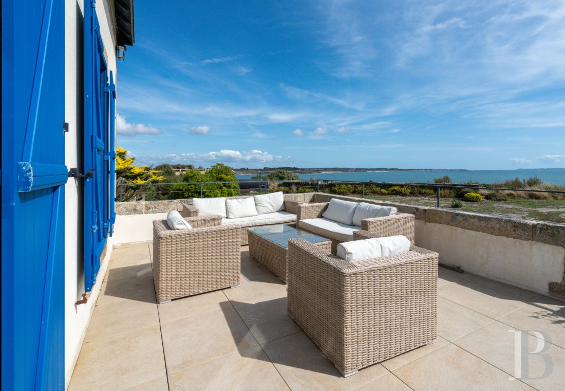 Dans le Finistère, face à l’île de Groix, un ancien fort Vauban réaménagé en vaste maison - photo  n°33
