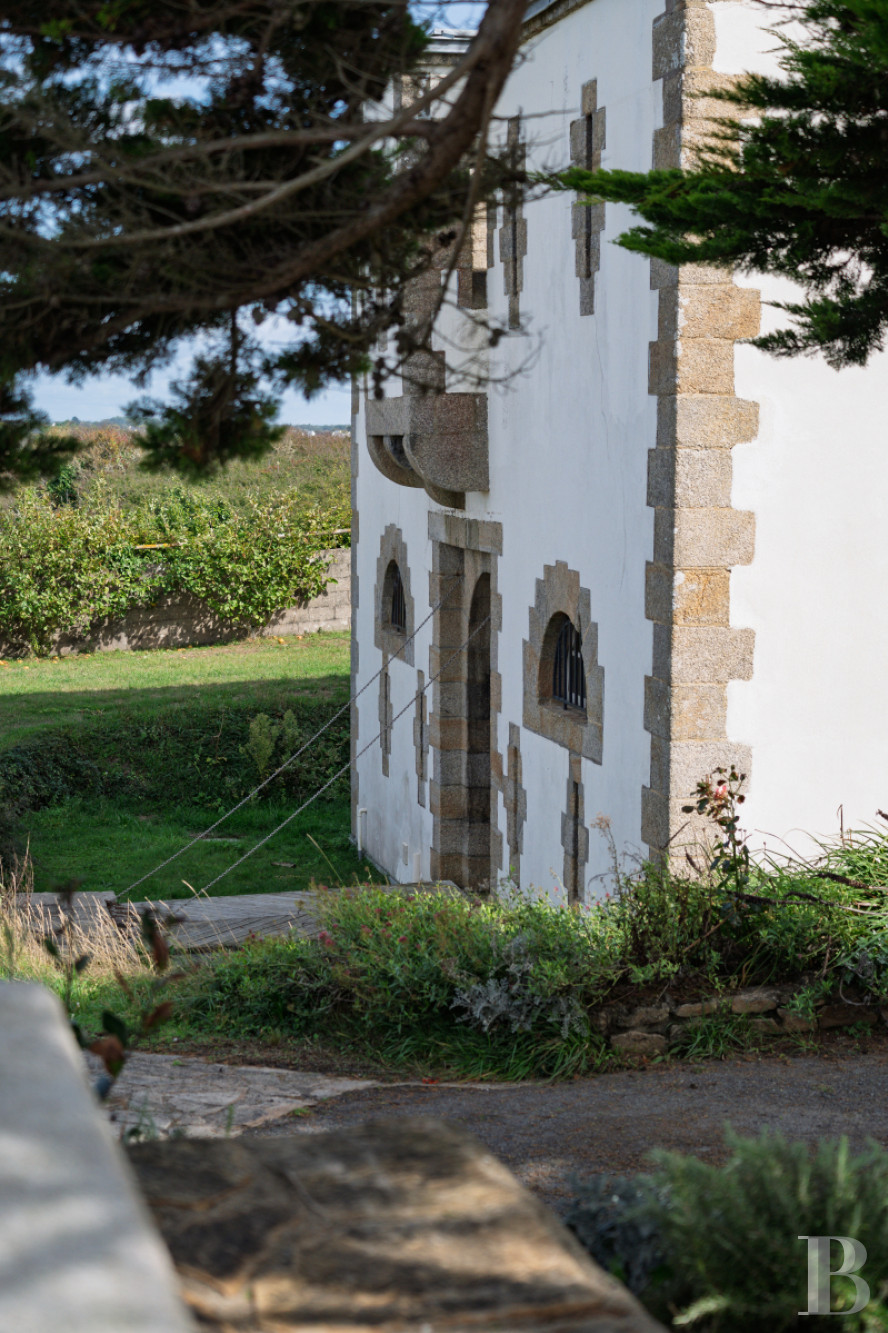Dans le Finistère, face à l’île de Groix, un ancien fort Vauban réaménagé en vaste maison - photo  n°3