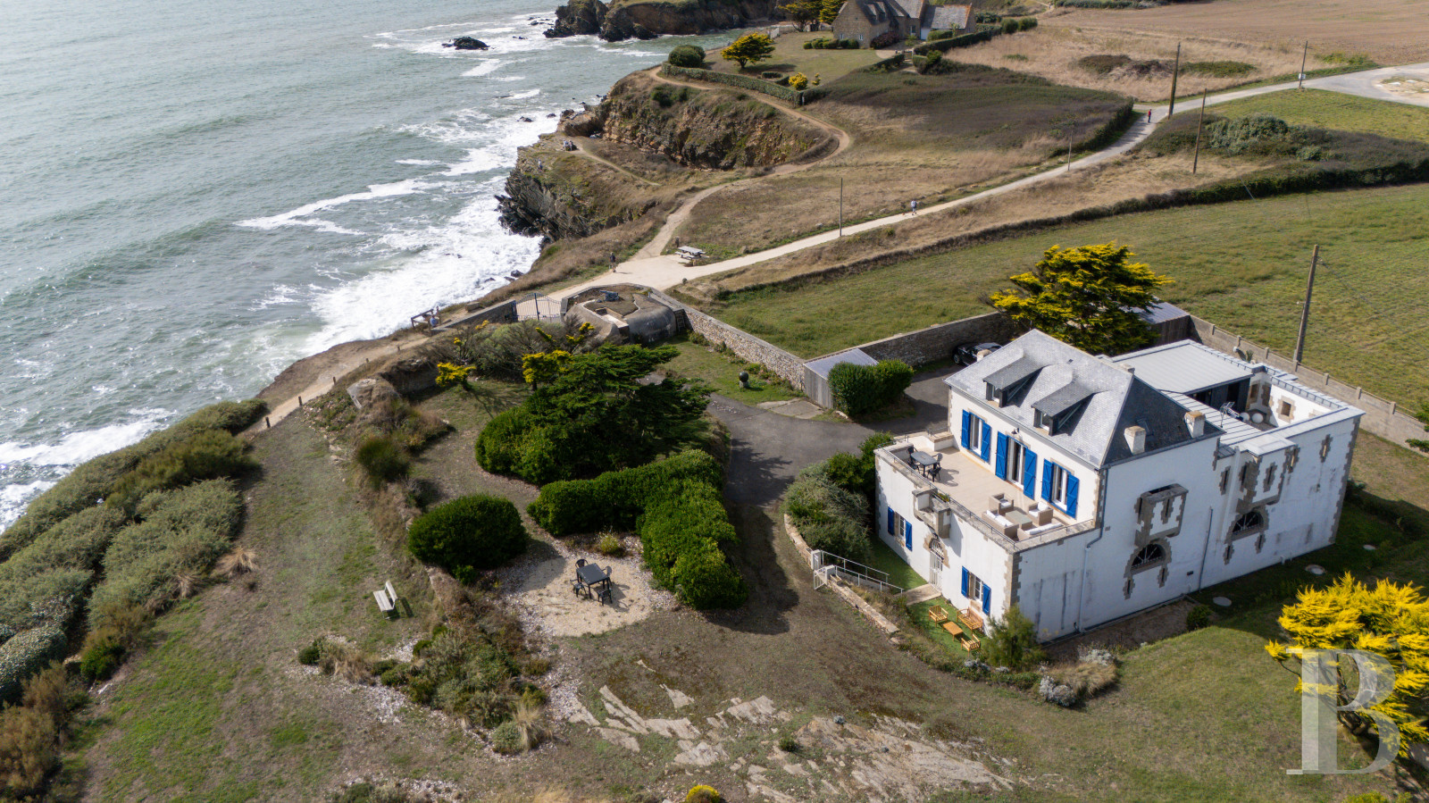 Dans le Finistère, face à l’île de Groix, un ancien fort Vauban réaménagé en vaste maison - photo  n°37