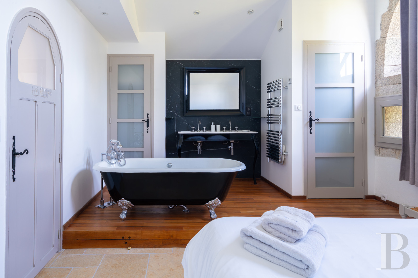 Dans le Finistère, face à l’île de Groix, un ancien fort Vauban réaménagé en vaste maison - photo  n°28