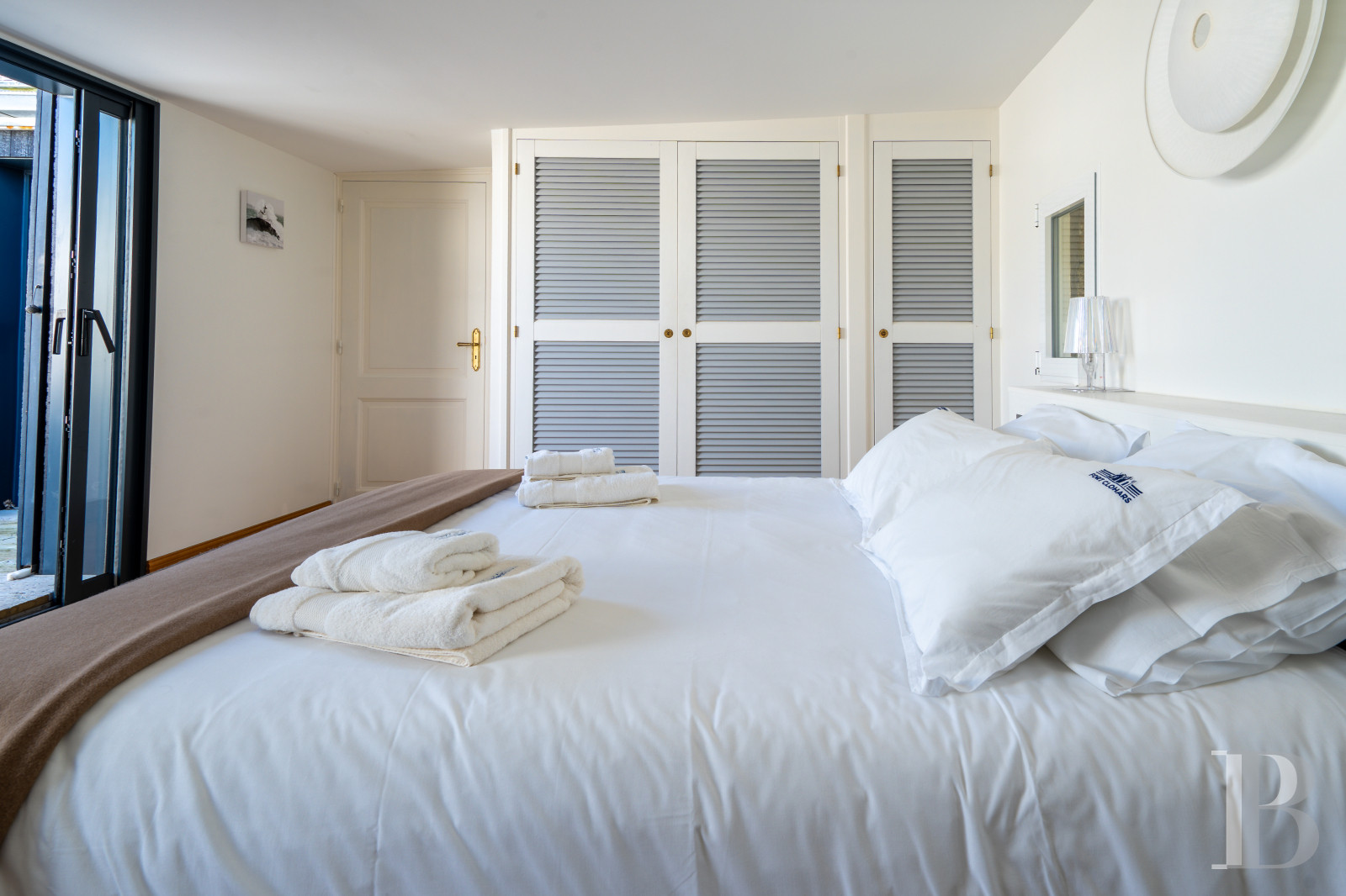 Dans le Finistère, face à l’île de Groix, un ancien fort Vauban réaménagé en vaste maison - photo  n°31